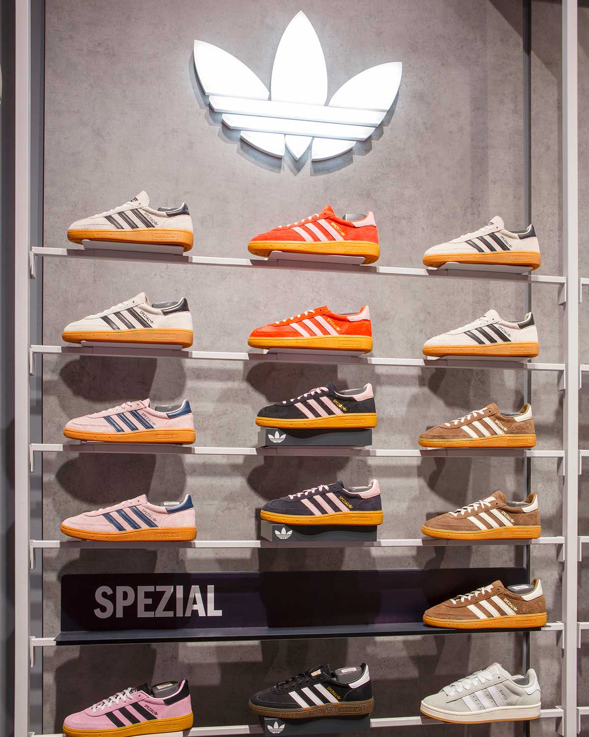 ADIDAS-BRANDED-WALL-IMG05