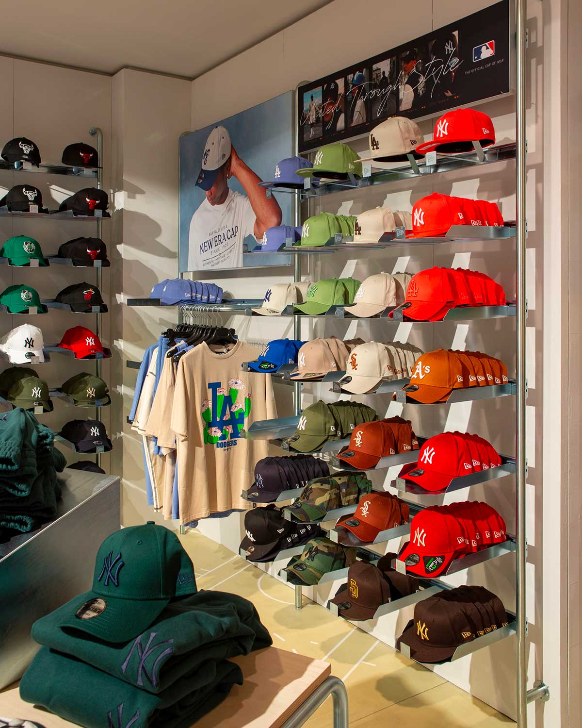 NEWERAXRINASCENTEANNEX-IMG04