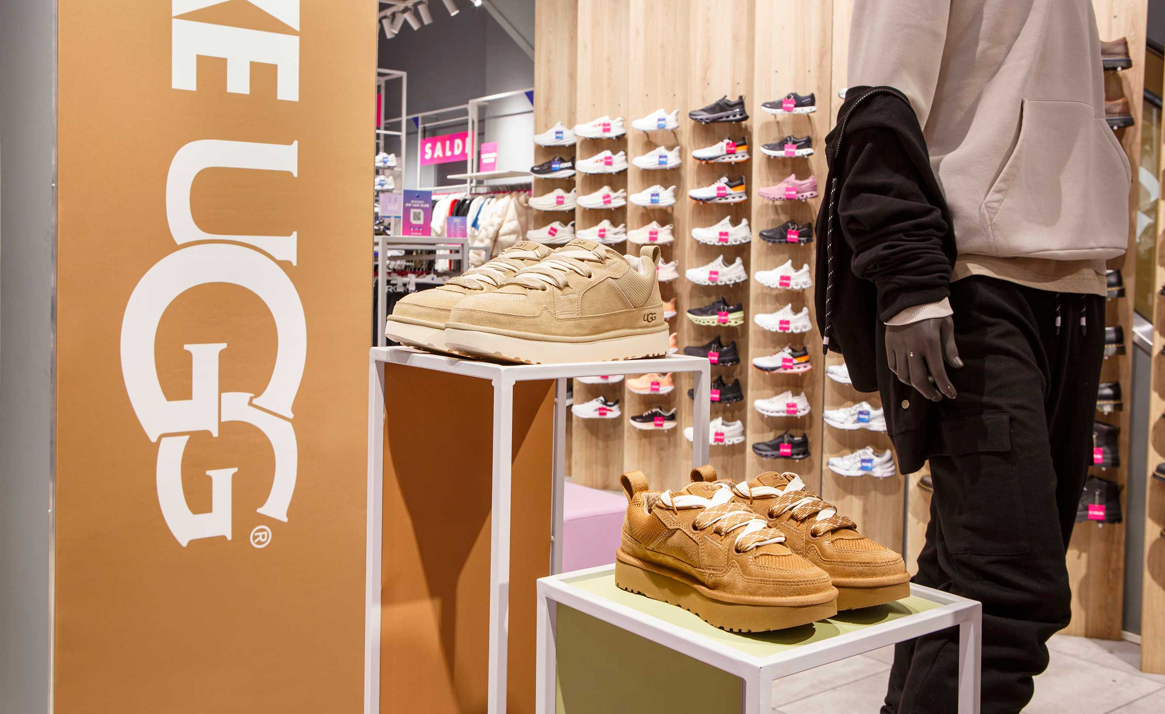 UGGXAWLAB-LAUNCHZONE-IMG03