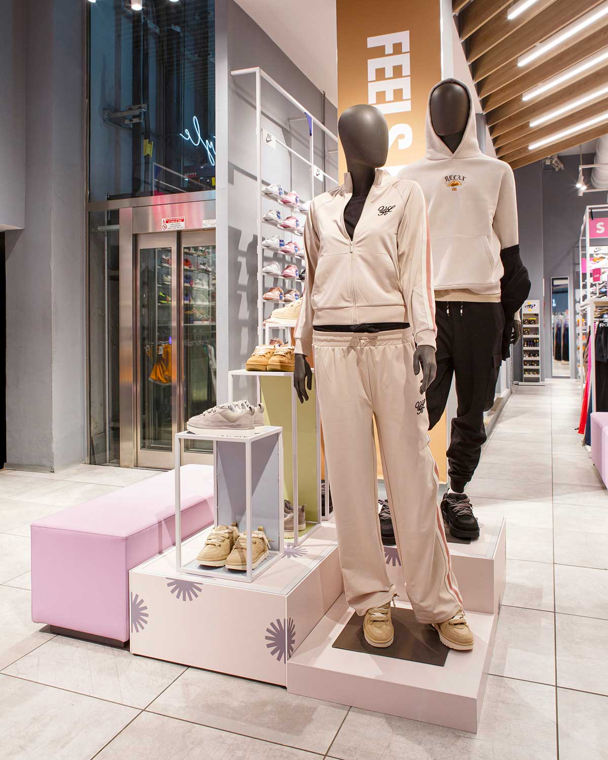 UGGXAWLAB-LAUNCHZONE-IMG04