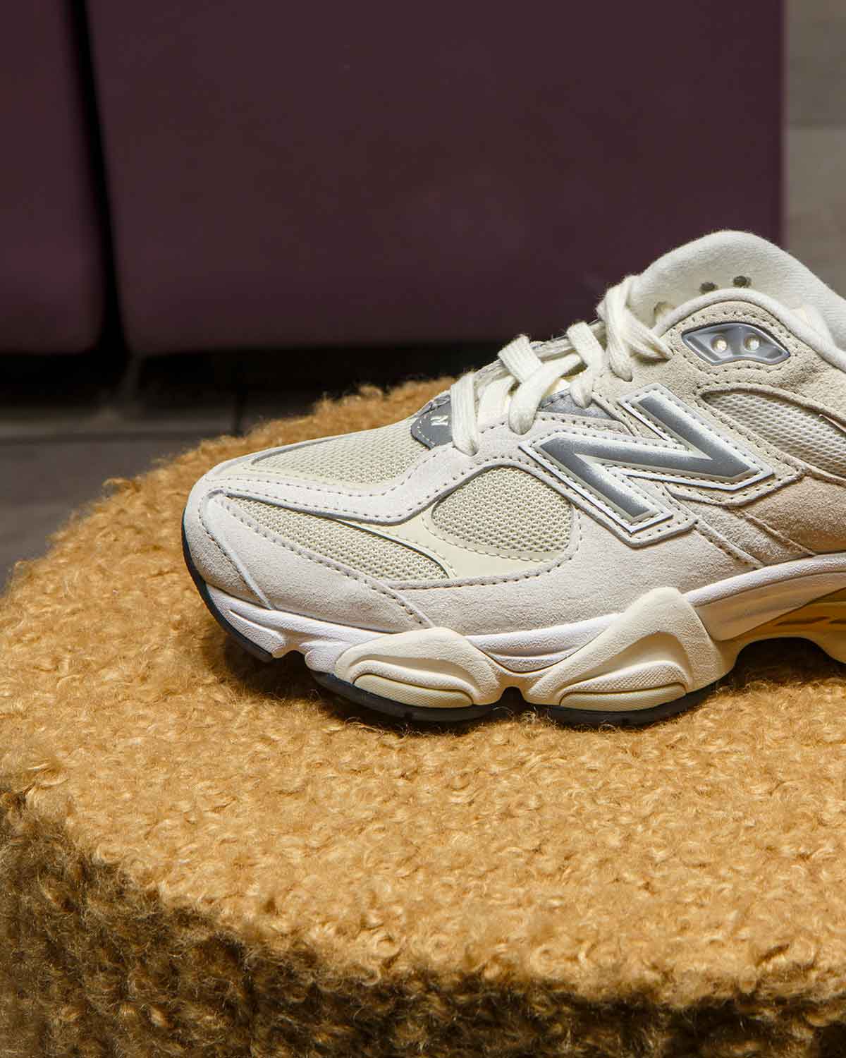 NEW-BALANCE-9060-IMG-03